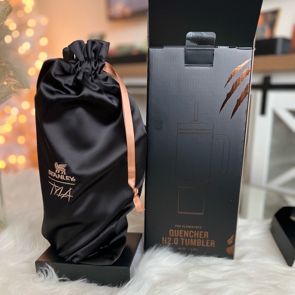 STANLEY x TYLA 40 oz Quencher~ BNIB 🔥🔥🐅🍃😍 ❌SOLD OUT! - Picture 12 of 17